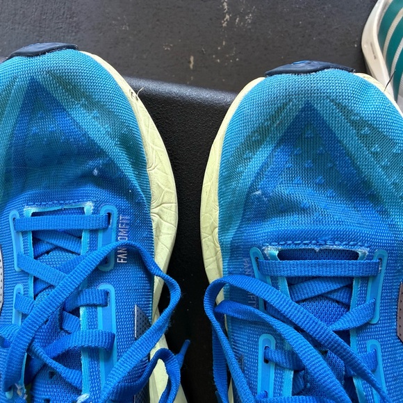 New Balance FuelCell Rebel V4 Women’s Size 8.5 - Picture 4 of 12